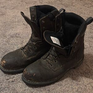 Red Wing men’s dynaforce 8” work boots